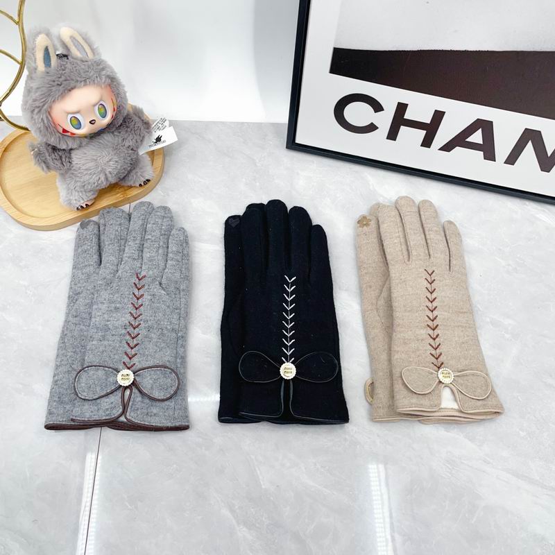 Miumiu Gloves dx04